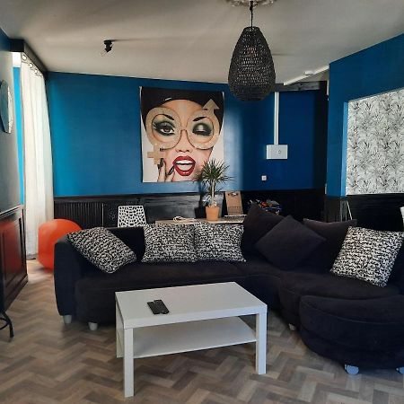 Duplex Place Du Marche Saint-Jean-dʼAngély Kültér fotó
